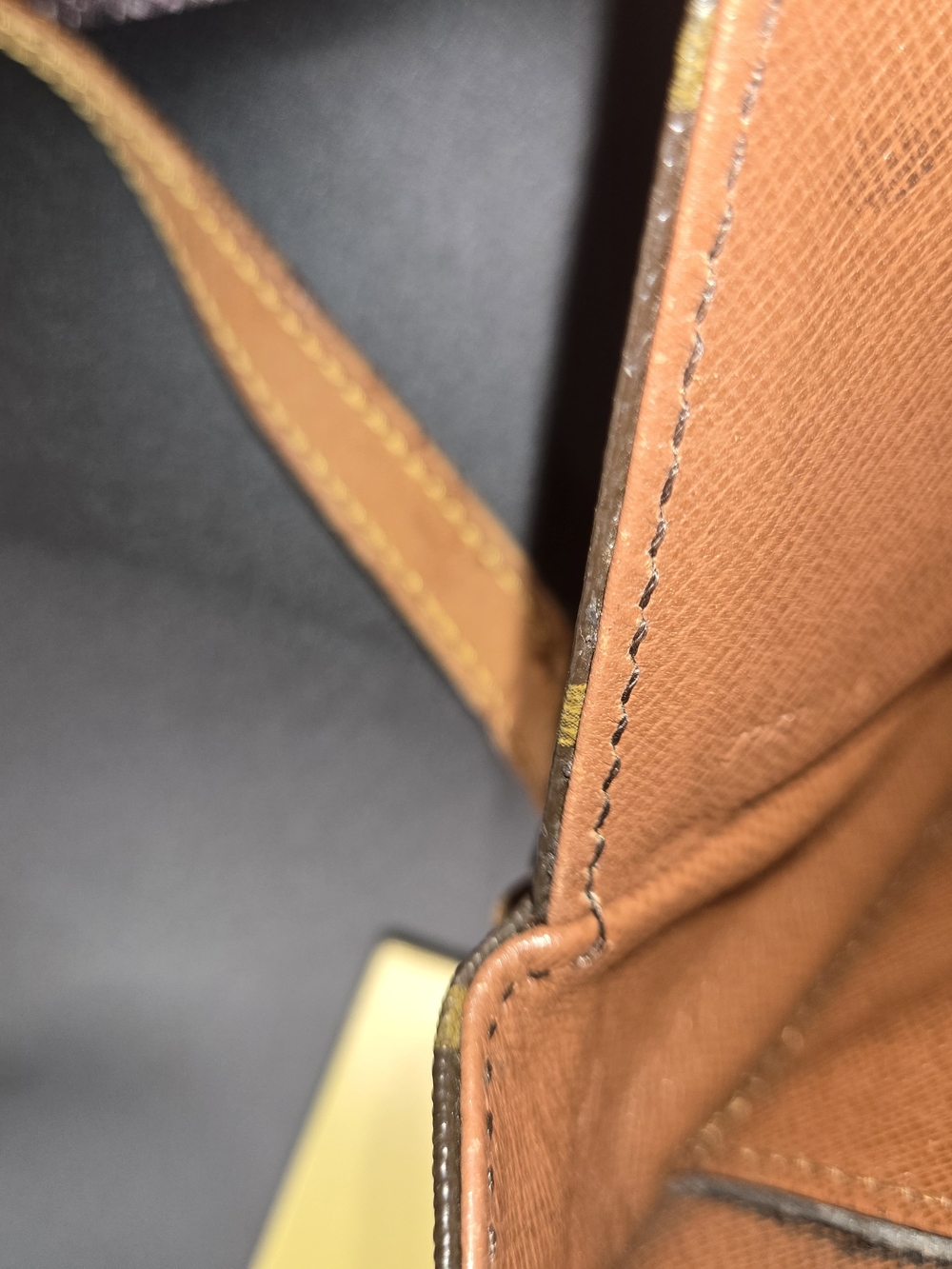 Authentic Louis Vuitton Saint Cloud PM Monogram Crossbody Bag | Vintage Made in - Picture 9 of 10